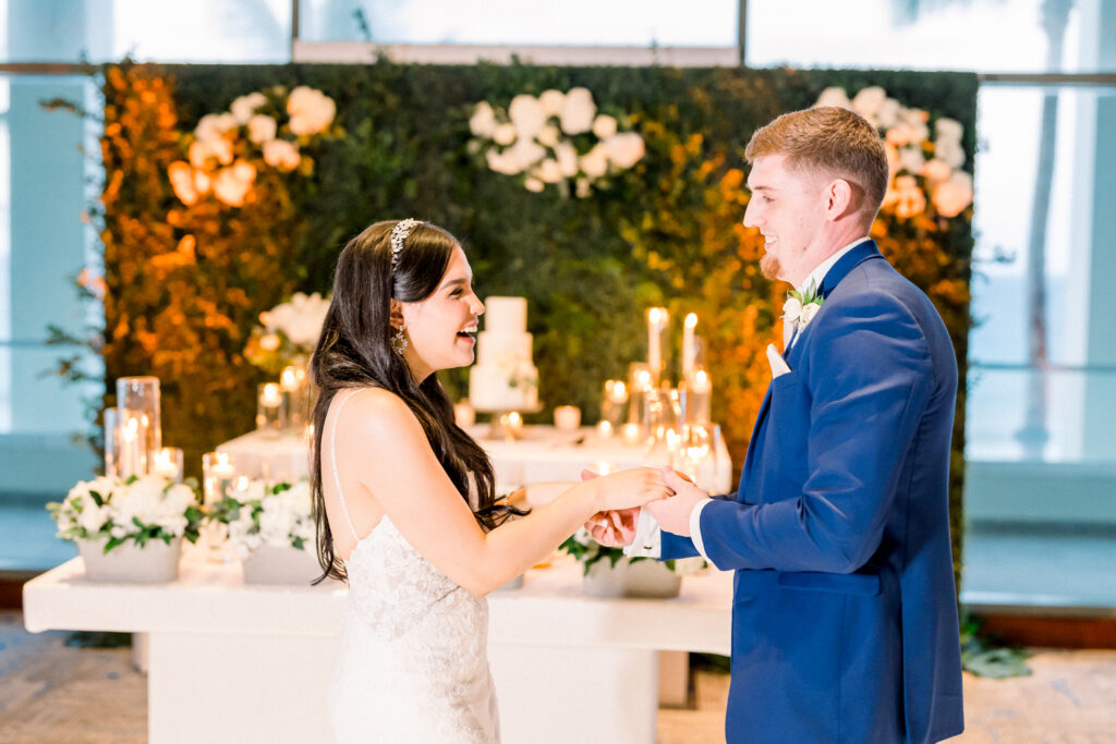 wedding couple dance